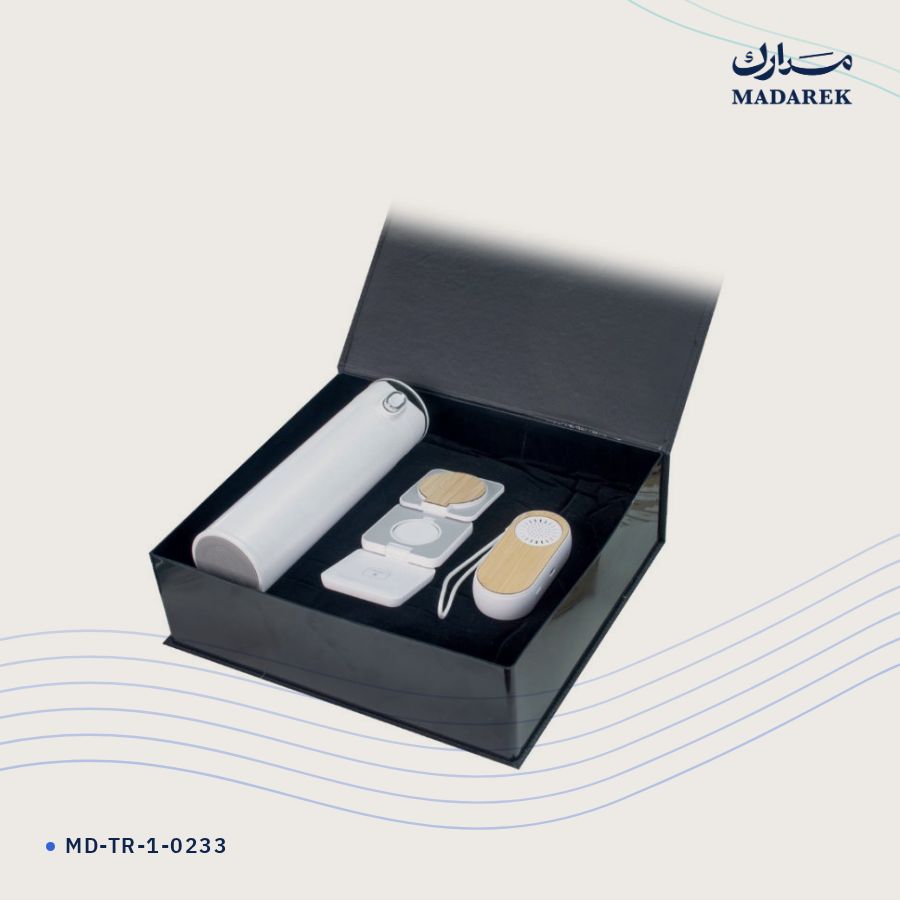 طقم هدايا فاخر مع علبة