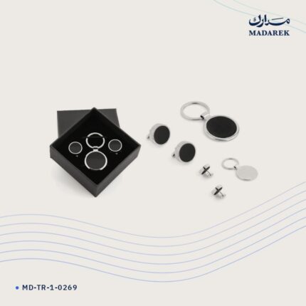 طقم ميدالية معدنية وأزرار أكمام بعلبة — معدن · مع علبة